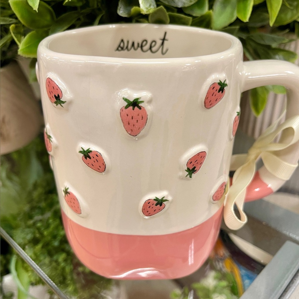 Rae Dunn Sweet Summer Strawberry 🍓 Pink Strawberry Ceramic Coffee Mug NEW